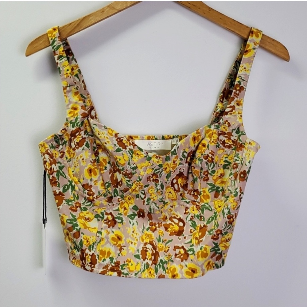 ASTR label top